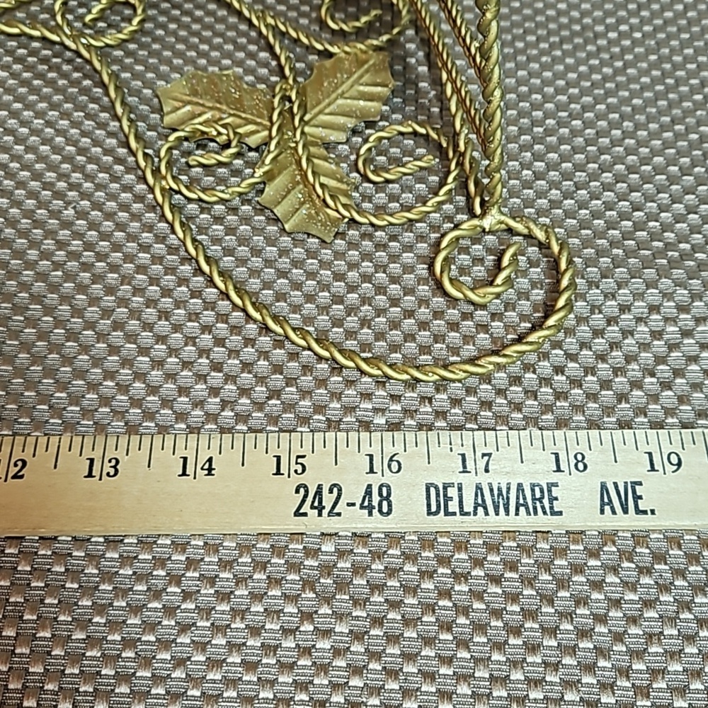 Vintage Gold Twisted Metal Reindeer and Sleigh. Large 18" x 13.5" x 5.75 - Picture 5 of 7